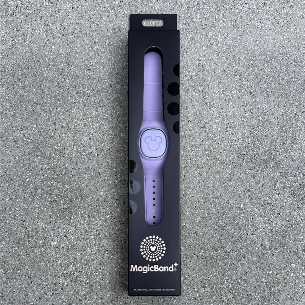 Disney Lilac MagicBand with Mouse Emblem - Picture 1 of 2